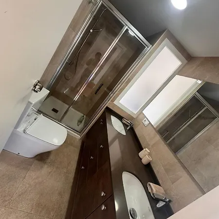 Atico Reformado, Luminoso Y Amplio דירה *